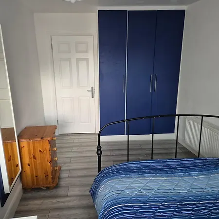 New Double Beside Tramline Homestay szállás *